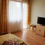 Apartament Maroni Haz *