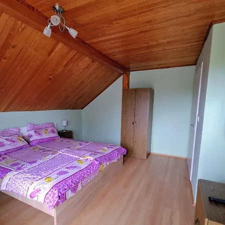 Maroni Haz Apartament *