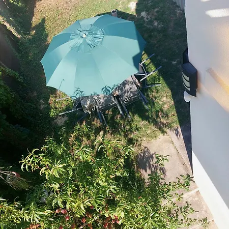 Maroni Haz Apartment *